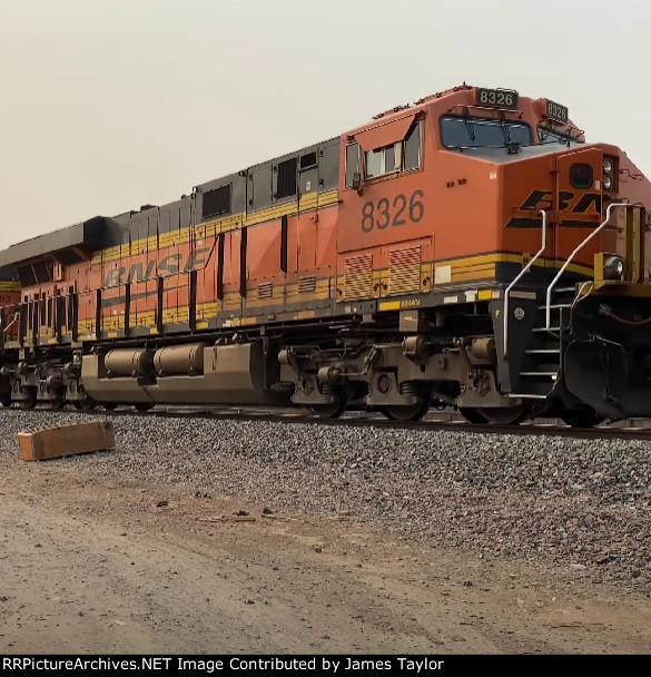 BNSF 8326